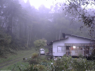 長野県菅平高原 ゆたか山荘 西側(坂上) 2025/10/06 06:15