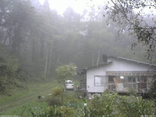 長野県菅平高原 ゆたか山荘 西側(坂上) 2025/10/06 08:00