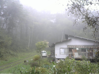長野県菅平高原 ゆたか山荘 西側(坂上) 2025/10/06 08:30