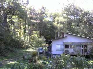 長野県菅平高原 ゆたか山荘 西側(坂上) 2025/10/06 12:45