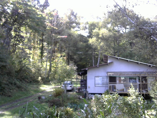 長野県菅平高原 ゆたか山荘 西側(坂上) 2025/10/06 13:15