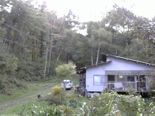 長野県菅平高原 ゆたか山荘 西側(坂上) 2025/10/06 14:00