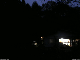 長野県菅平高原 ゆたか山荘 西側(坂上) 2025/10/06 17:45