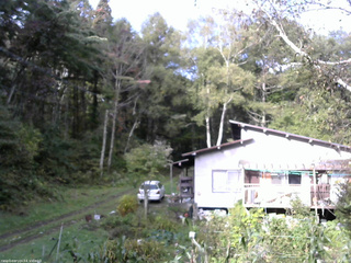 長野県菅平高原 ゆたか山荘 西側(坂上) 2025/10/07 07:15