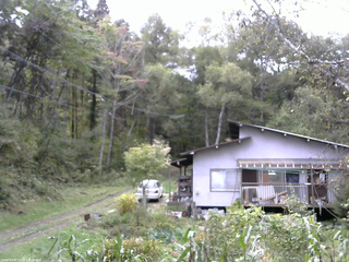 長野県菅平高原 ゆたか山荘 西側(坂上) 2025/10/07 13:15