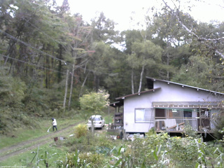 長野県菅平高原 ゆたか山荘 西側(坂上) 2025/10/07 15:30