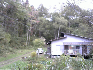 長野県菅平高原 ゆたか山荘 西側(坂上) 2025/10/07 15:45