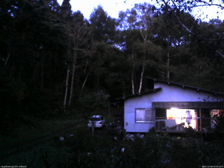 長野県菅平高原 ゆたか山荘 西側(坂上) 2025/10/08 05:30