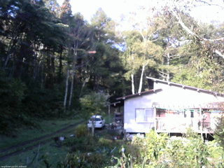 長野県菅平高原 ゆたか山荘 西側(坂上) 2025/10/08 07:15