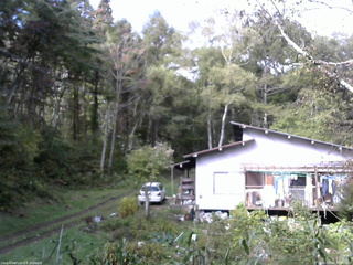 長野県菅平高原 ゆたか山荘 西側(坂上) 2025/10/08 09:00