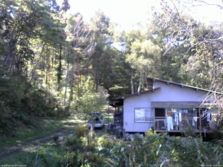 長野県菅平高原 ゆたか山荘 西側(坂上) 2025/10/08 12:30