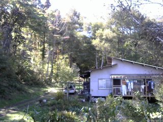 長野県菅平高原 ゆたか山荘 西側(坂上) 2025/10/08 13:00