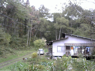 長野県菅平高原 ゆたか山荘 西側(坂上) 2025/10/08 15:30