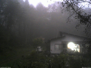 長野県菅平高原 ゆたか山荘 西側(坂上) 2025/10/08 17:30