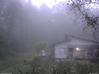 長野県菅平高原 ゆたか山荘 西側(坂上) 2025/10/09 06:30
