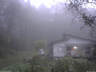 長野県菅平高原 ゆたか山荘 西側(坂上) 2025/10/09 06:45