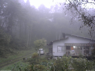 長野県菅平高原 ゆたか山荘 西側(坂上) 2025/10/09 07:00