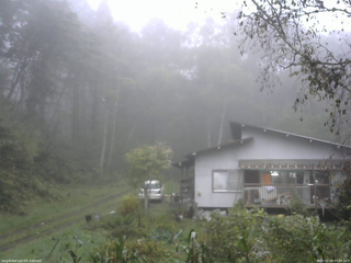 長野県菅平高原 ゆたか山荘 西側(坂上) 2025/10/09 07:30