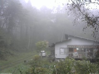 長野県菅平高原 ゆたか山荘 西側(坂上) 2025/10/09 07:45
