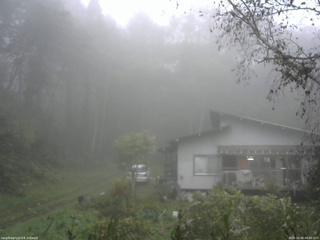 長野県菅平高原 ゆたか山荘 西側(坂上) 2025/10/09 09:30