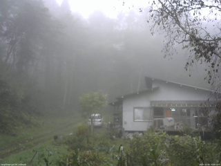 長野県菅平高原 ゆたか山荘 西側(坂上) 2025/10/09 10:30