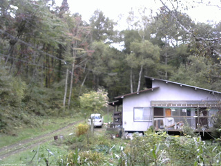 長野県菅平高原 ゆたか山荘 西側(坂上) 2025/10/09 14:15