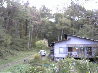 長野県菅平高原 ゆたか山荘 西側(坂上) 2025/10/09 15:45