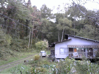 長野県菅平高原 ゆたか山荘 西側(坂上) 2025/10/09 16:15