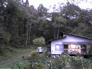 長野県菅平高原 ゆたか山荘 西側(坂上) 2025/10/09 17:15