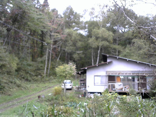 長野県菅平高原 ゆたか山荘 西側(坂上) 2025/10/10 07:15