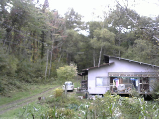 長野県菅平高原 ゆたか山荘 西側(坂上) 2025/10/10 13:00