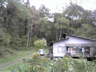 長野県菅平高原 ゆたか山荘 西側(坂上) 2025/10/10 13:45
