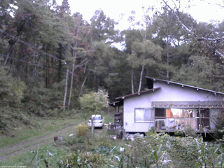 長野県菅平高原 ゆたか山荘 西側(坂上) 2025/10/10 17:15