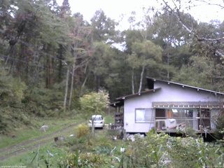 長野県菅平高原 ゆたか山荘 西側(坂上) 2025/10/11 07:15