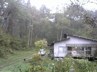 長野県菅平高原 ゆたか山荘 西側(坂上) 2025/10/13 09:15