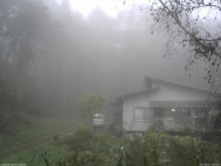 長野県菅平高原 ゆたか山荘 西側(坂上) 2025/10/13 13:15