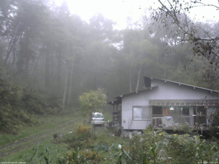 長野県菅平高原 ゆたか山荘 西側(坂上) 2025/10/13 15:15