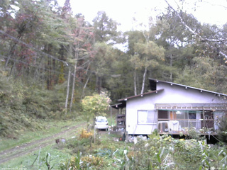 長野県菅平高原 ゆたか山荘 西側(坂上) 2025/10/14 08:45