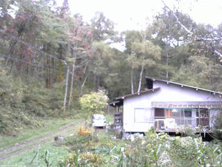 長野県菅平高原 ゆたか山荘 西側(坂上) 2025/10/14 09:00