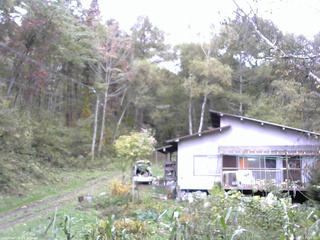 長野県菅平高原 ゆたか山荘 西側(坂上) 2025/10/14 13:15