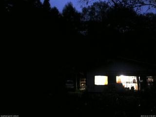 長野県菅平高原 ゆたか山荘 西側(坂上) 2025/10/14 17:30