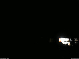 長野県菅平高原 ゆたか山荘 西側(坂上) 2025/10/14 19:15