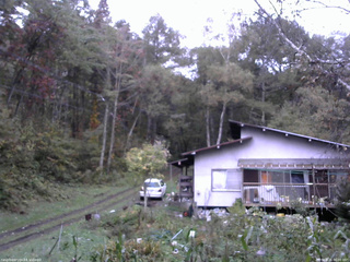 長野県菅平高原 ゆたか山荘 西側(坂上) 2025/10/16 06:00