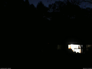 長野県菅平高原 ゆたか山荘 西側(坂上) 2025/10/17 17:45