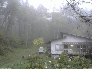 長野県菅平高原 ゆたか山荘 西側(坂上) 2025/10/19 08:00
