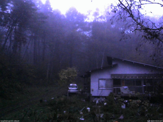 長野県菅平高原 ゆたか山荘 西側(坂上) 2025/10/20 06:00
