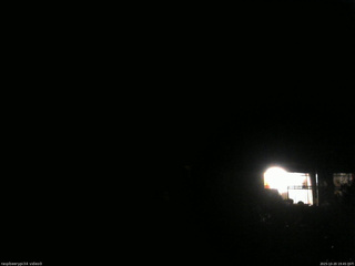 長野県菅平高原 ゆたか山荘 西側(坂上) 2025/10/20 19:45
