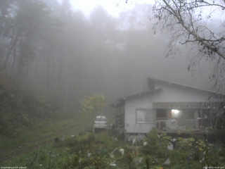 長野県菅平高原 ゆたか山荘 西側(坂上) 2025/10/21 06:30