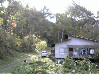 長野県菅平高原 ゆたか山荘 西側(坂上) 2025/10/21 14:15