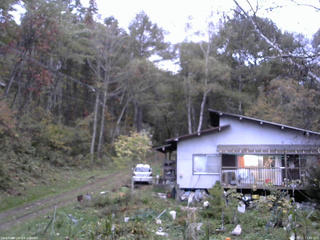 長野県菅平高原 ゆたか山荘 西側(坂上) 2025/10/21 17:00
